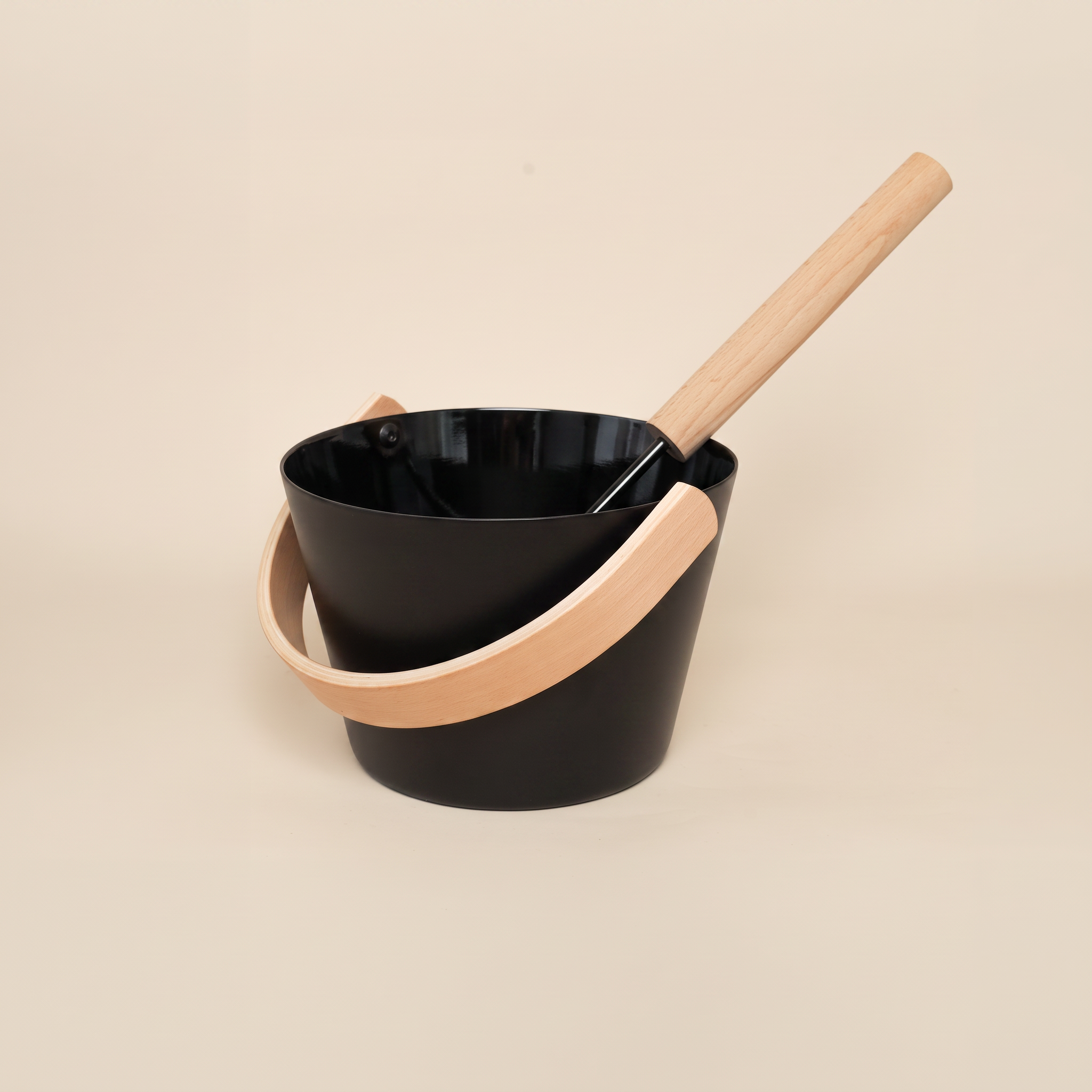 Bucket & Ladle Black